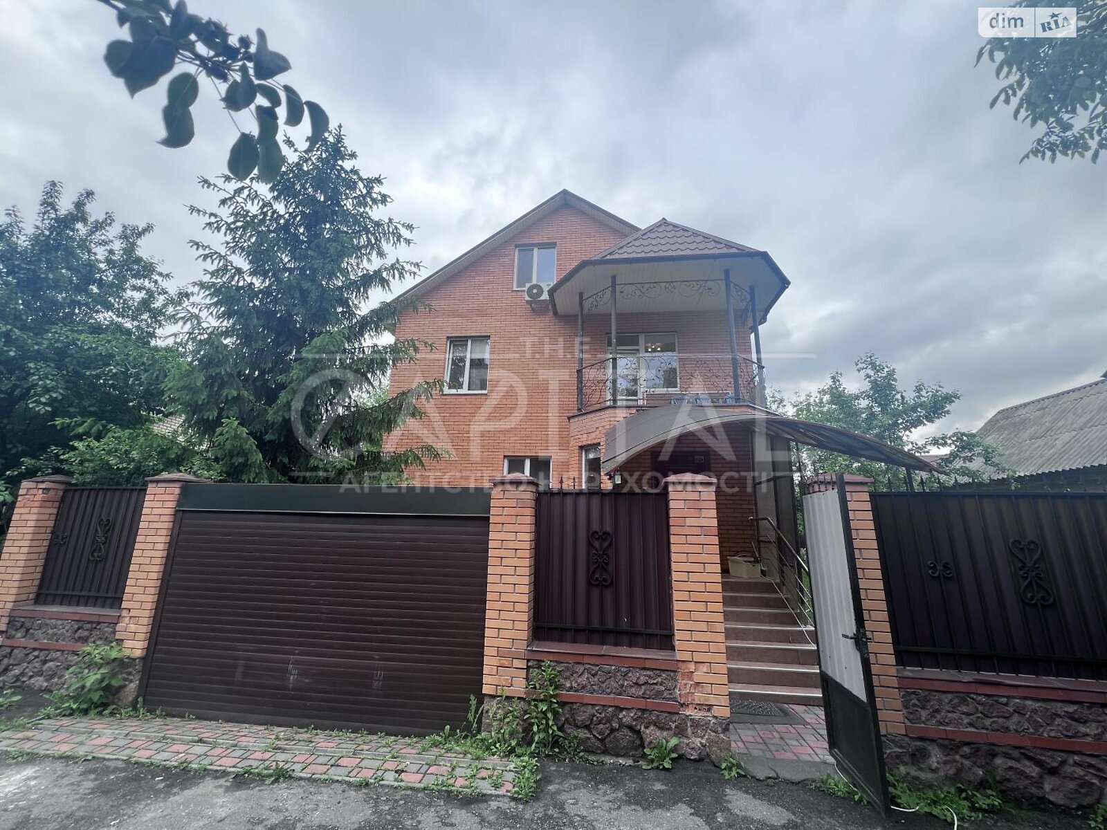 двоповерховий будинок, 253.7 кв. м, цегла. Здається помісячно в Києві, в районі Караваєві Дачі фото 1 двопроверховий будинок, 253.7 кв. м, цегла. Здається помісячно в Києві, в районі Караваєві Дачі фото 1