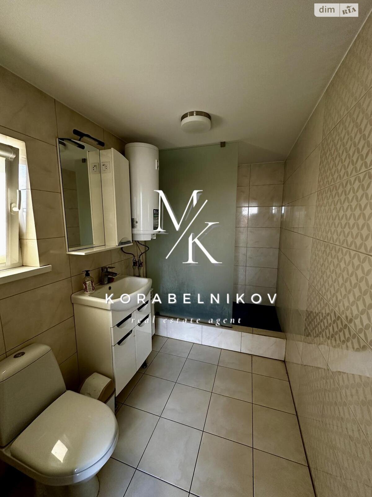 двухэтажный дом с балконом, 321.4 кв. м, кирпич. Сдается помесячно в Киеве, в районе Корчеватое фото 1 двухэтажный дом с балконом, 321.4 кв. м, кирпич. Сдается помесячно в Киеве, в районе Корчеватое фото 1