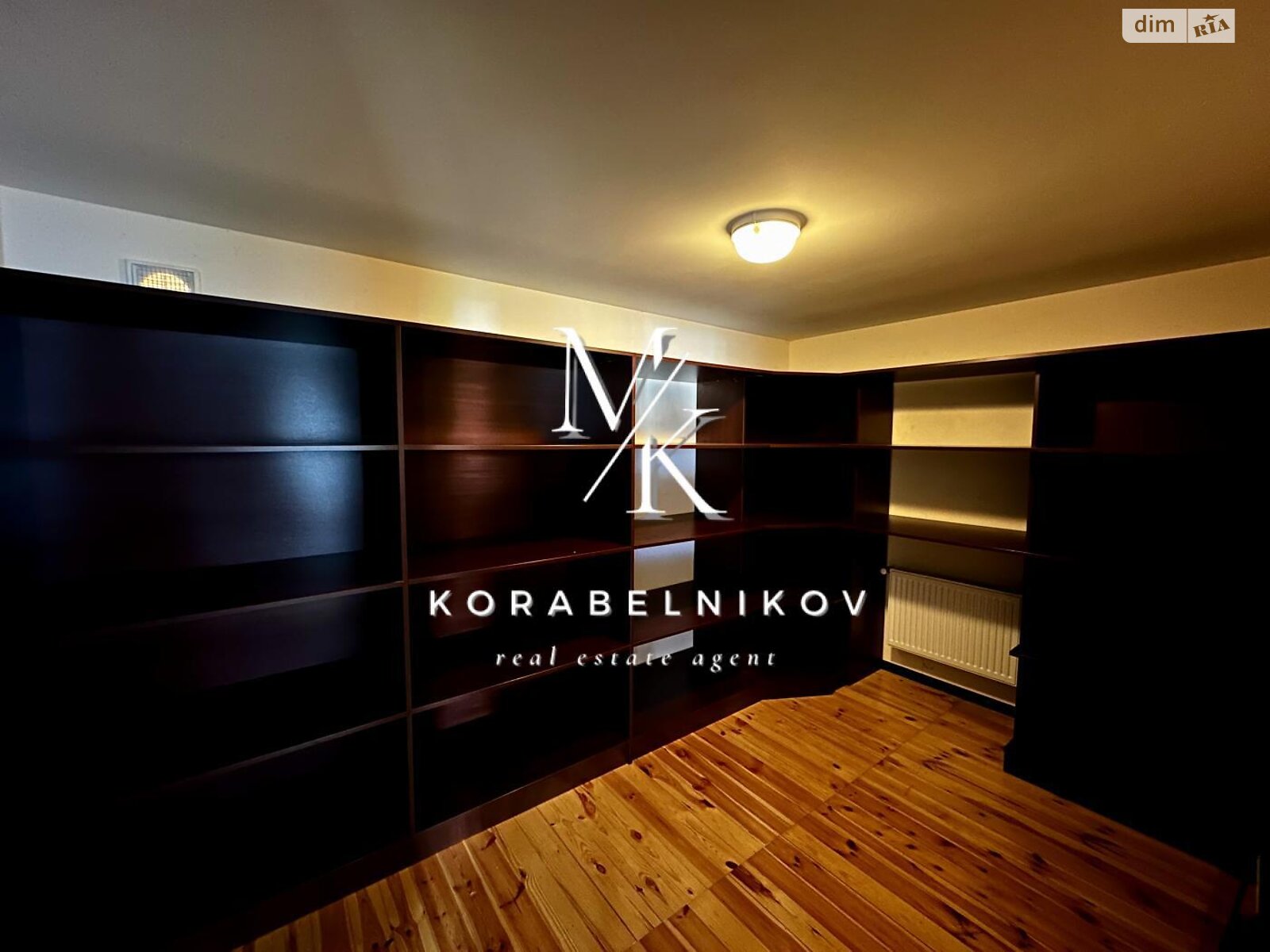 двухэтажный дом с балконом, 321.4 кв. м, кирпич. Сдается помесячно в Киеве, в районе Корчеватое фото 1 двухэтажный дом с балконом, 321.4 кв. м, кирпич. Сдается помесячно в Киеве, в районе Корчеватое фото 1
