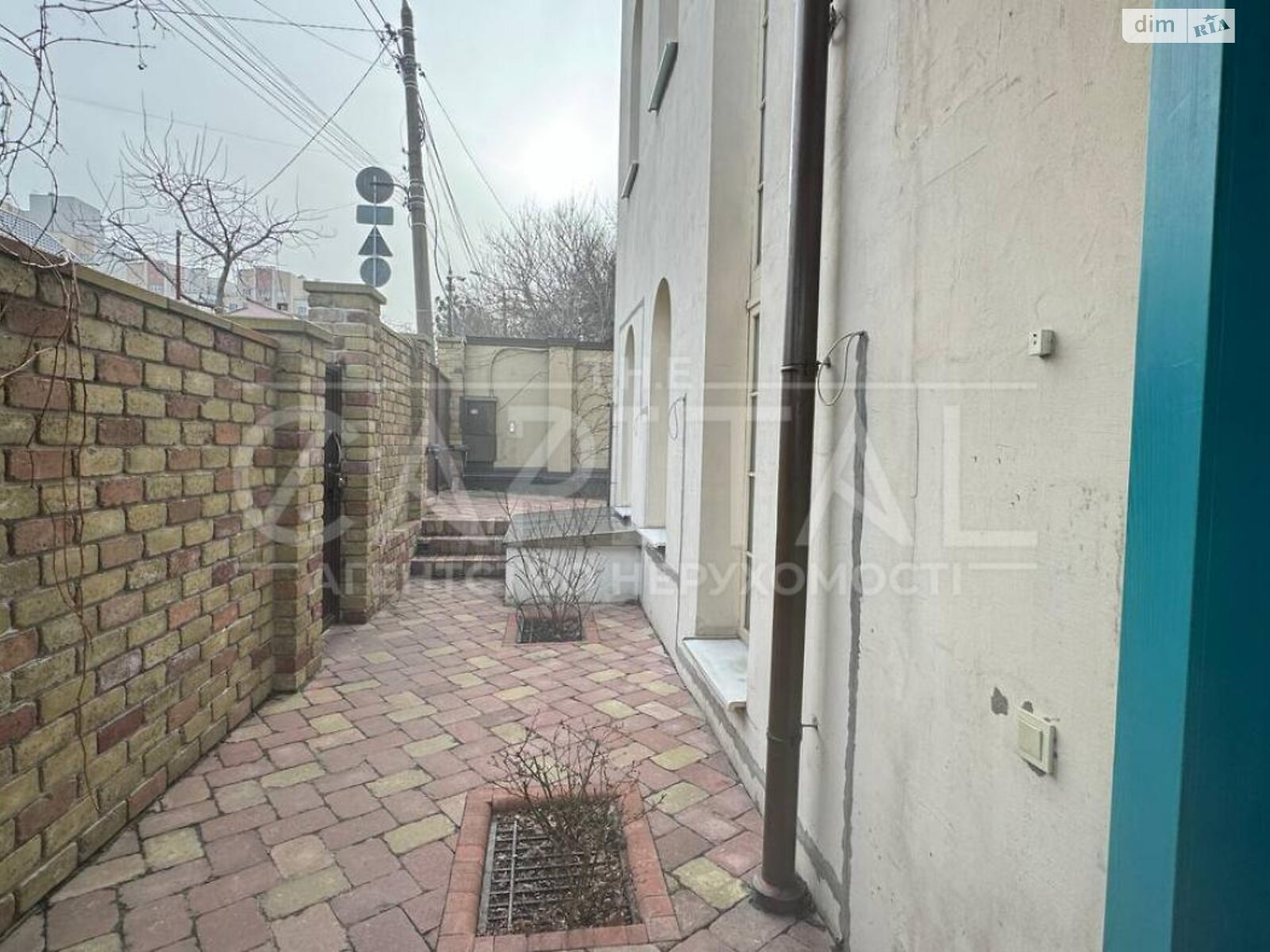 трехэтажный дом, 300 кв. м, кирпич. Сдается помесячно в Киеве, в районе Куреневка фото 1