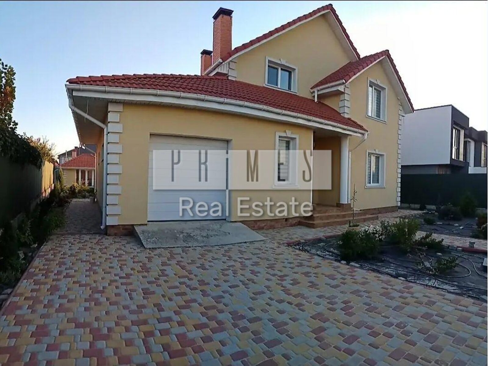 двоповерховий будинок з гаражем, 224 кв. м, цегла. Здається помісячно в Києві фото 1 двоповерховий будинок з гаражем, 224 кв. м, цегла. Здається помісячно в Києві фото 1