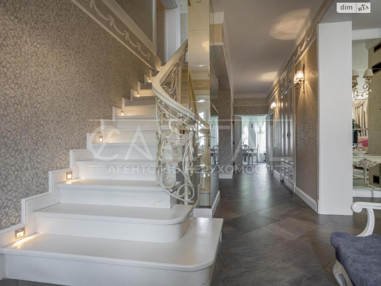 двухэтажный дом с гаражом, 220 кв. м, кирпич. Сдается помесячно в Киеве, в районе Нижние сады фото 1 двухэтажный дом с гаражом, 220 кв. м, кирпич. Сдается помесячно в Киеве, в районе Нижние сады фото 1