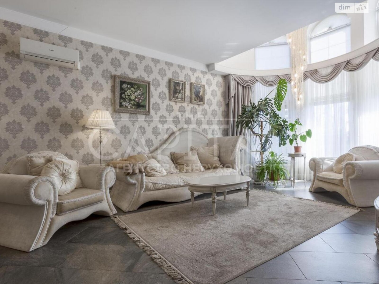 двухэтажный дом с гаражом, 220 кв. м, кирпич. Сдается помесячно в Киеве, в районе Нижние сады фото 1 двухэтажный дом с гаражом, 220 кв. м, кирпич. Сдается помесячно в Киеве, в районе Нижние сады фото 1