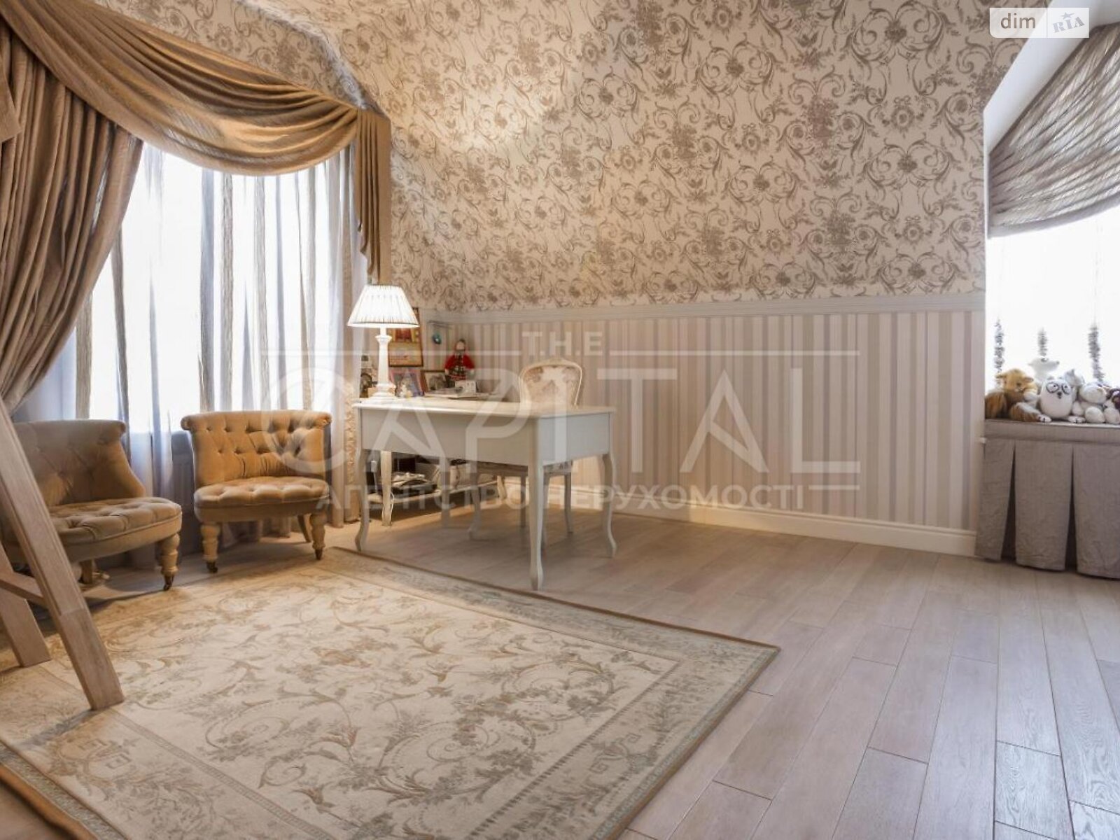 двухэтажный дом с гаражом, 220 кв. м, кирпич. Сдается помесячно в Киеве, в районе Нижние сады фото 1 двухэтажный дом с гаражом, 220 кв. м, кирпич. Сдается помесячно в Киеве, в районе Нижние сады фото 1