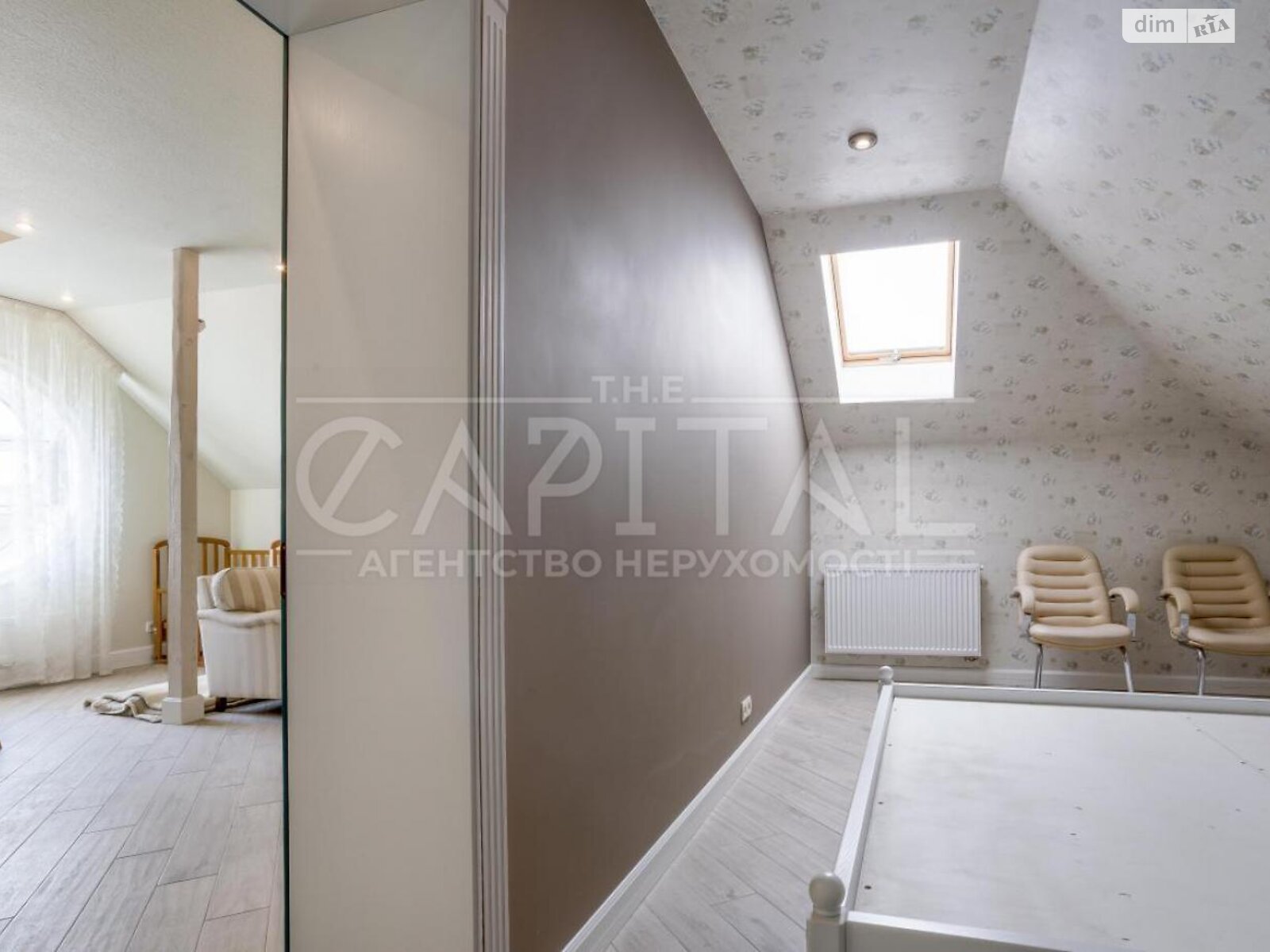 двухэтажный дом с гаражом, 220 кв. м, кирпич. Сдается помесячно в Киеве, в районе Нижние сады фото 1 двухэтажный дом с гаражом, 220 кв. м, кирпич. Сдается помесячно в Киеве, в районе Нижние сады фото 1