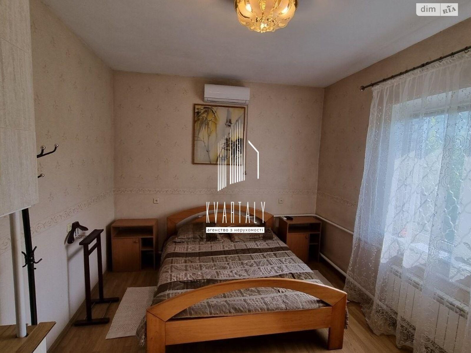 двоповерховий будинок з верандою, 200 кв. м, цегла. Здається помісячно в Києві, в районі Нижні сади фото 1 двопроверховий будинок з верандою, 200 кв. м, цегла. Здається помісячно в Києві, в районі Нижні сади фото 1