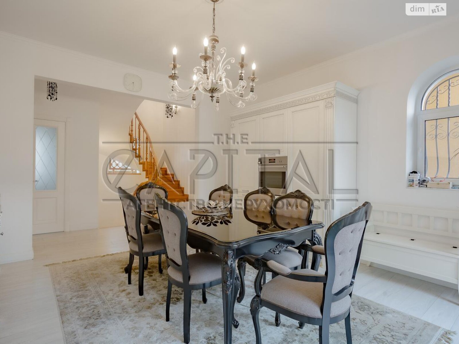 триповерховий будинок з верандою, 220 кв. м, кирпич. Здається помісячно в Києві, в районі Нижні сади фото 1 трипроверховий будинок з верандою, 220 кв. м, кирпич. Здається помісячно в Києві, в районі Нижні сади фото 1