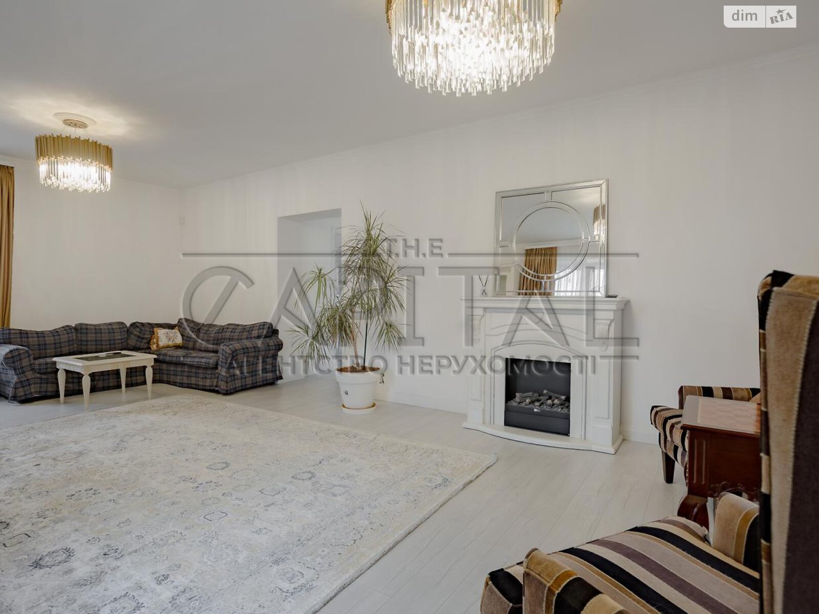 триповерховий будинок з верандою, 220 кв. м, кирпич. Здається помісячно в Києві, в районі Нижні сади фото 1 трипроверховий будинок з верандою, 220 кв. м, кирпич. Здається помісячно в Києві, в районі Нижні сади фото 1