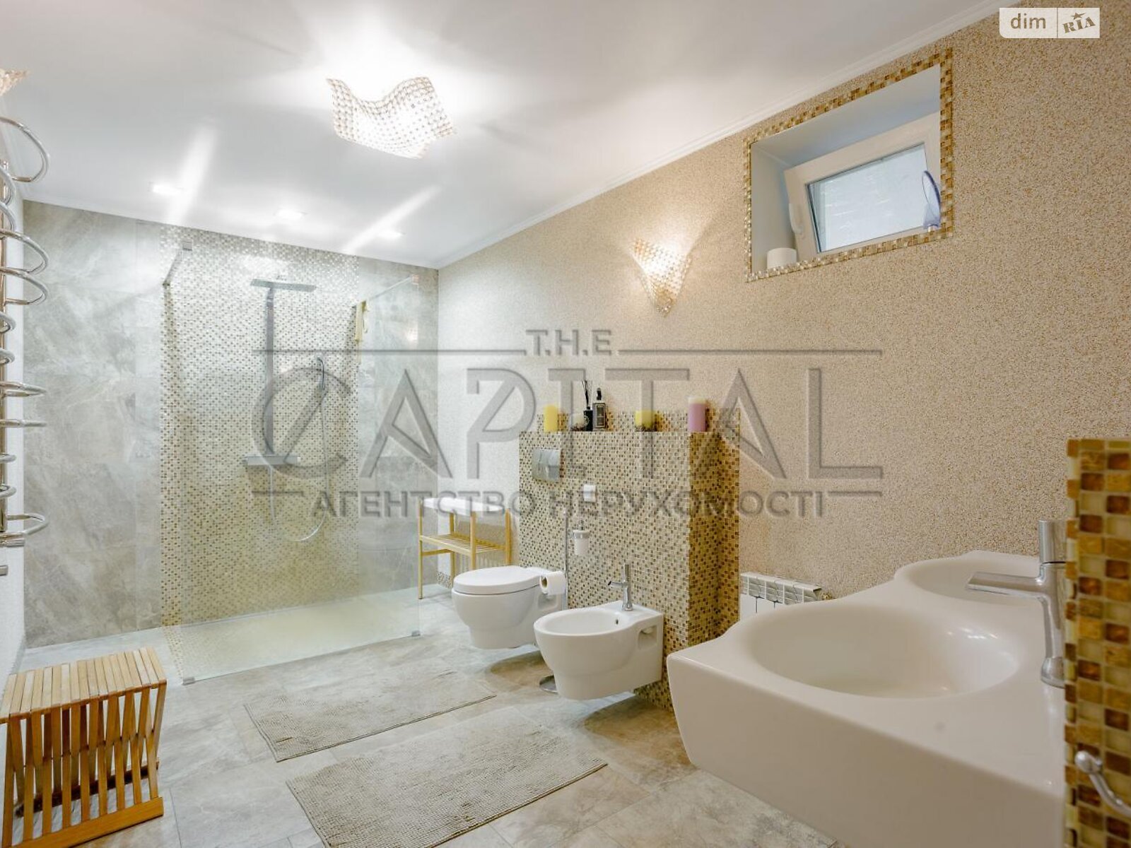 триповерховий будинок з верандою, 220 кв. м, кирпич. Здається помісячно в Києві, в районі Нижні сади фото 1 трипроверховий будинок з верандою, 220 кв. м, кирпич. Здається помісячно в Києві, в районі Нижні сади фото 1