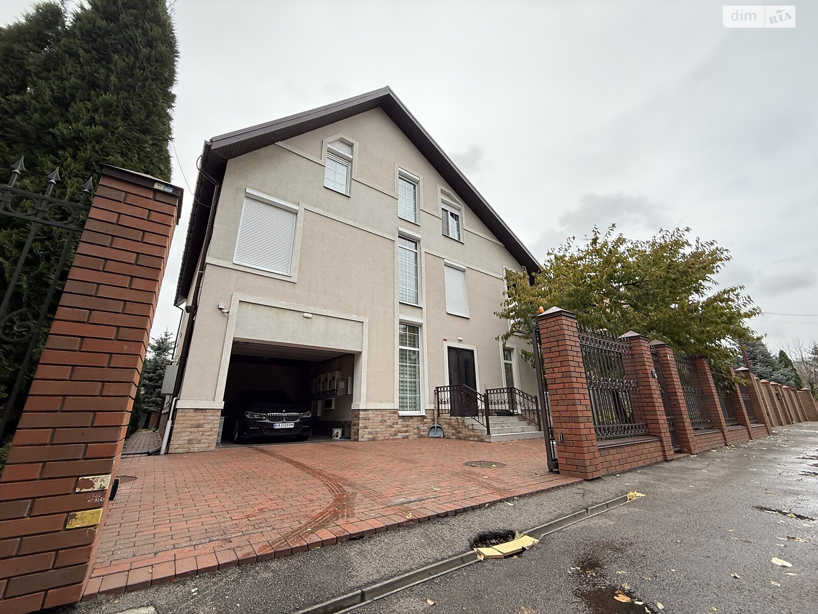 трехэтажный дом с верандой, 360 кв. м, кирпич. Сдается помесячно в Киеве, в районе Нивки фото 1