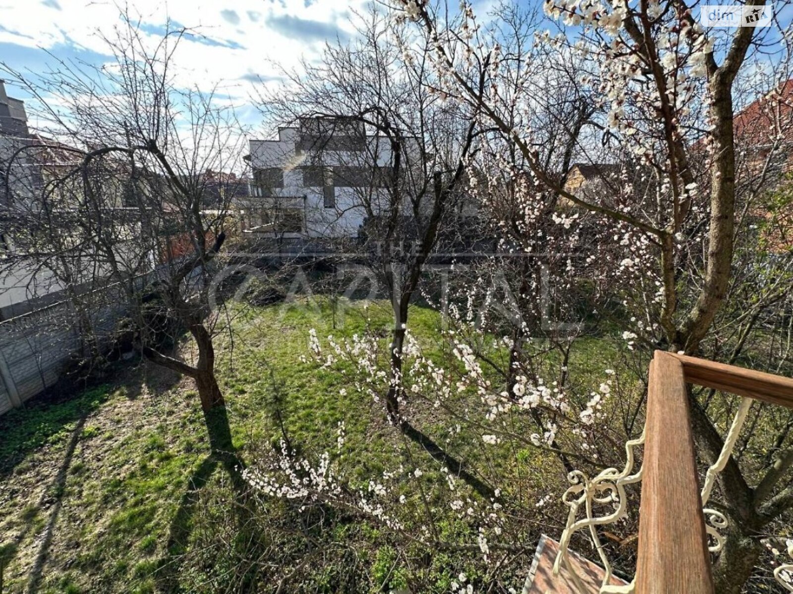 трипроверховий будинок з балконом, 210 кв. м, цегла. Здається помісячно в Києві, в районі Нивки фото 1