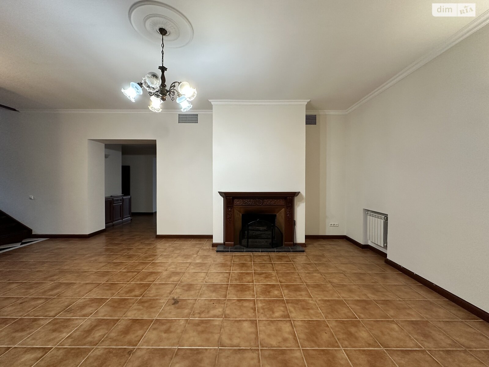 триповерховий будинок з гаражем, 450 кв. м, цегла. Здається помісячно в Києві, в районі Нивки фото 1 трипроверховий будинок з гаражем, 450 кв. м, цегла. Здається помісячно в Києві, в районі Нивки фото 1