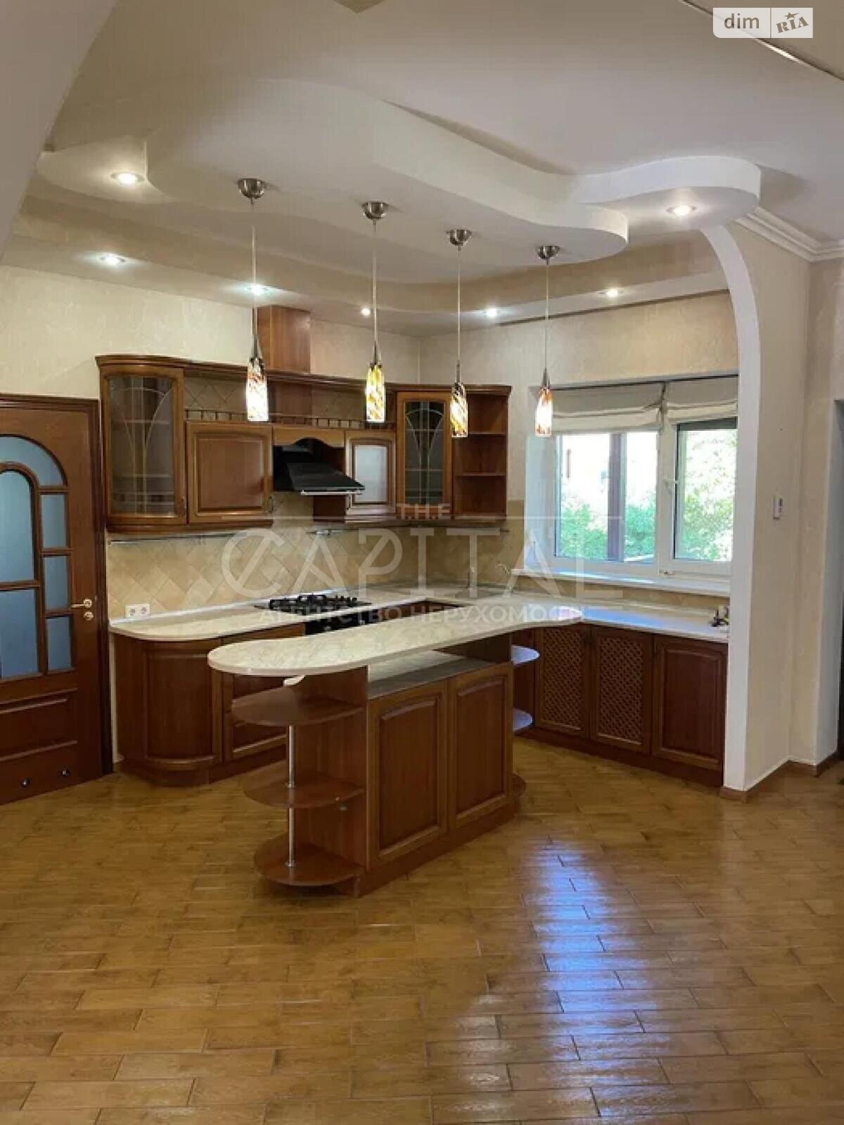 двухэтажный дом с верандой, 198 кв. м, кирпич. Сдается помесячно в Киеве, в районе Нивки фото 1