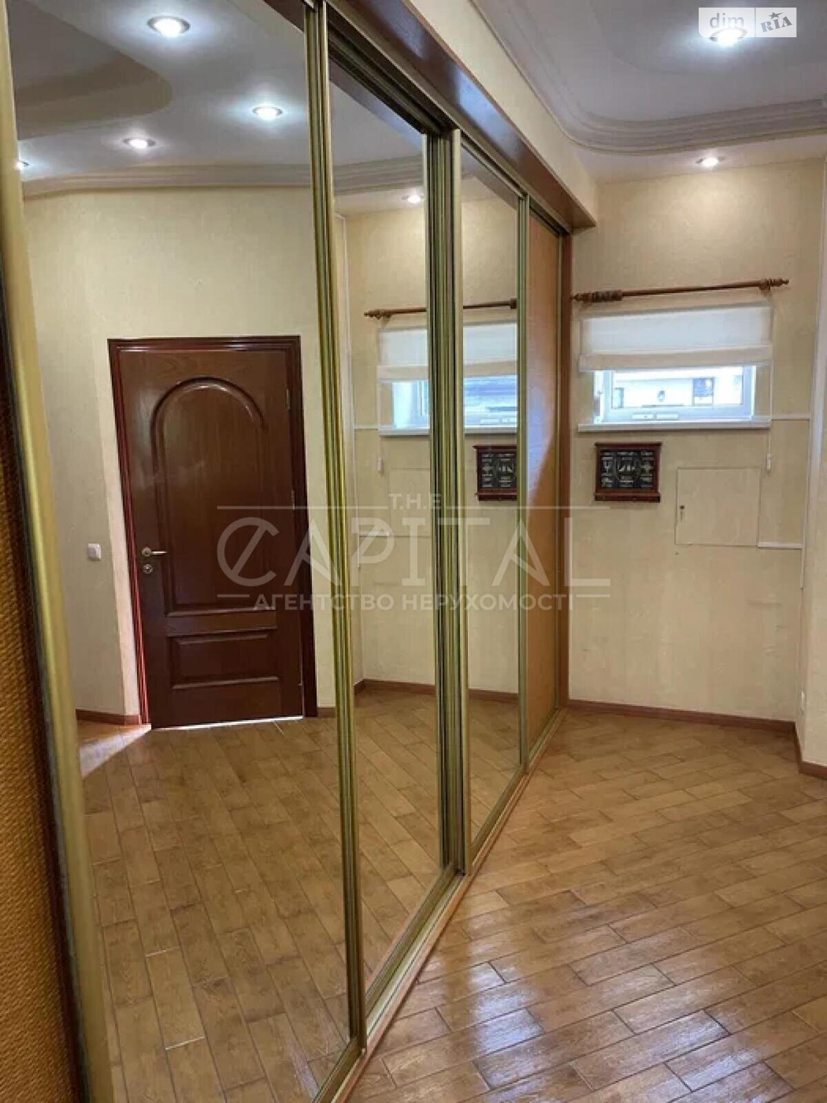 двухэтажный дом с верандой, 198 кв. м, кирпич. Сдается помесячно в Киеве, в районе Нивки фото 1