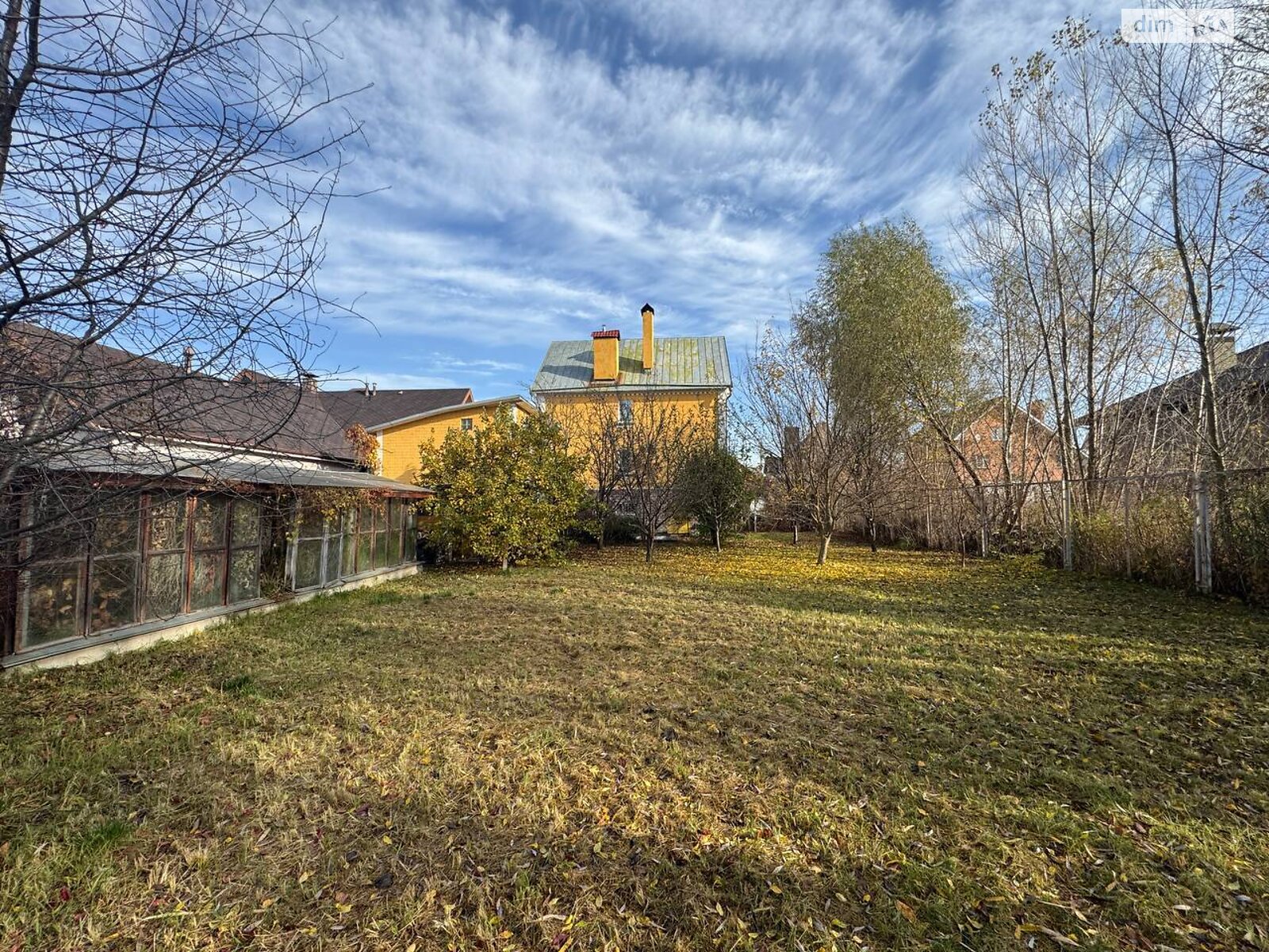 триповерховий будинок з балконом, 310 кв. м, цегла. Здається помісячно в Києві, в районі undefined фото 1 трипроверховий будинок з балконом, 310 кв. м, цегла. Здається помісячно в Києві, в районі undefined фото 1