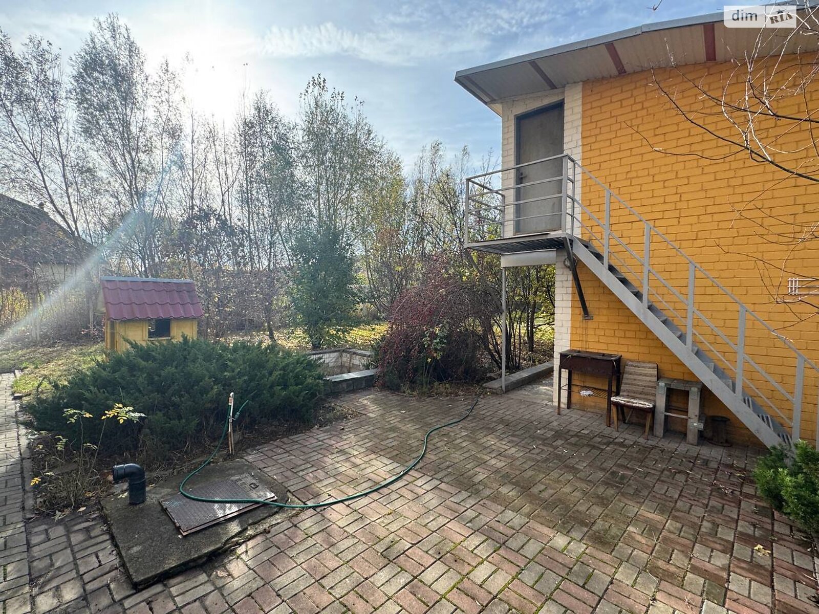 триповерховий будинок з балконом, 310 кв. м, цегла. Здається помісячно в Києві, в районі undefined фото 1 трипроверховий будинок з балконом, 310 кв. м, цегла. Здається помісячно в Києві, в районі undefined фото 1