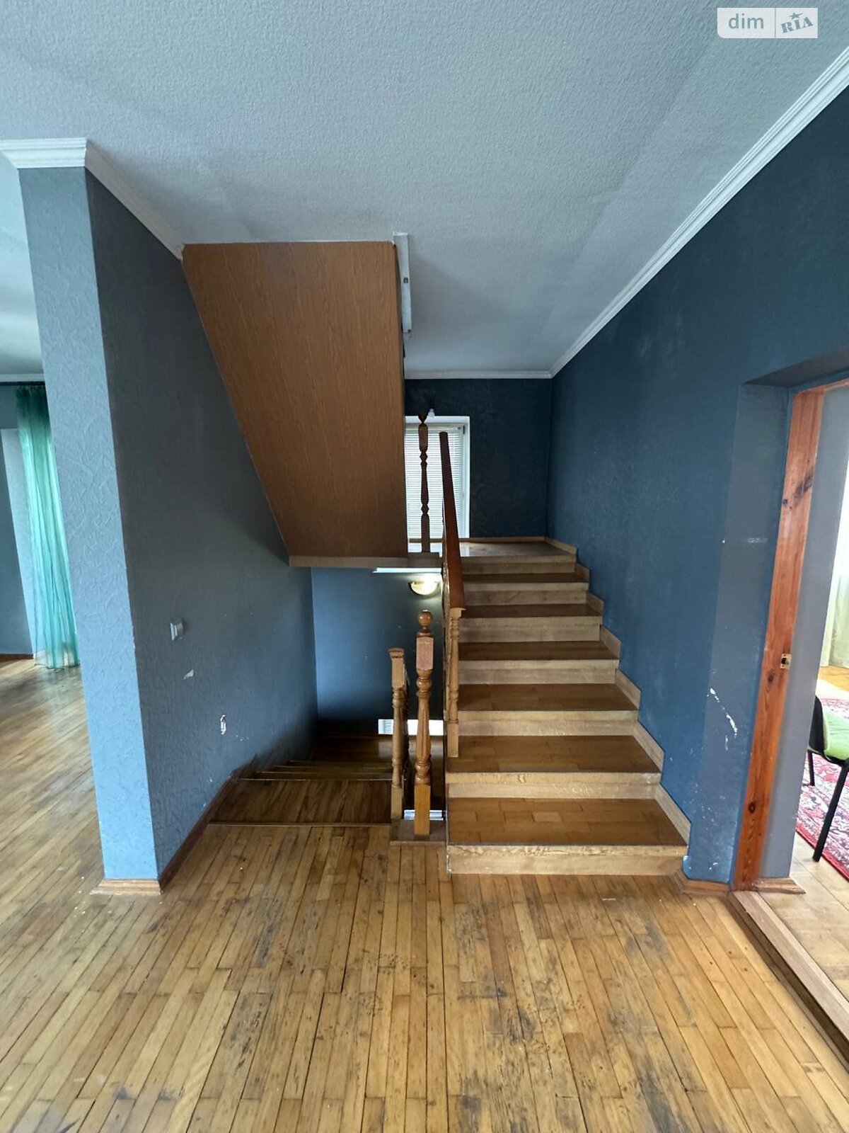 триповерховий будинок з балконом, 310 кв. м, цегла. Здається помісячно в Києві, в районі undefined фото 1 трипроверховий будинок з балконом, 310 кв. м, цегла. Здається помісячно в Києві, в районі undefined фото 1