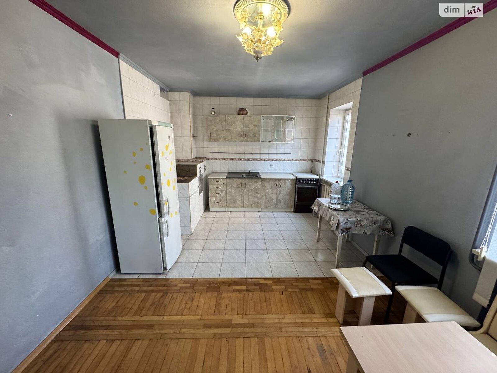 триповерховий будинок з балконом, 310 кв. м, цегла. Здається помісячно в Києві, в районі undefined фото 1 трипроверховий будинок з балконом, 310 кв. м, цегла. Здається помісячно в Києві, в районі undefined фото 1