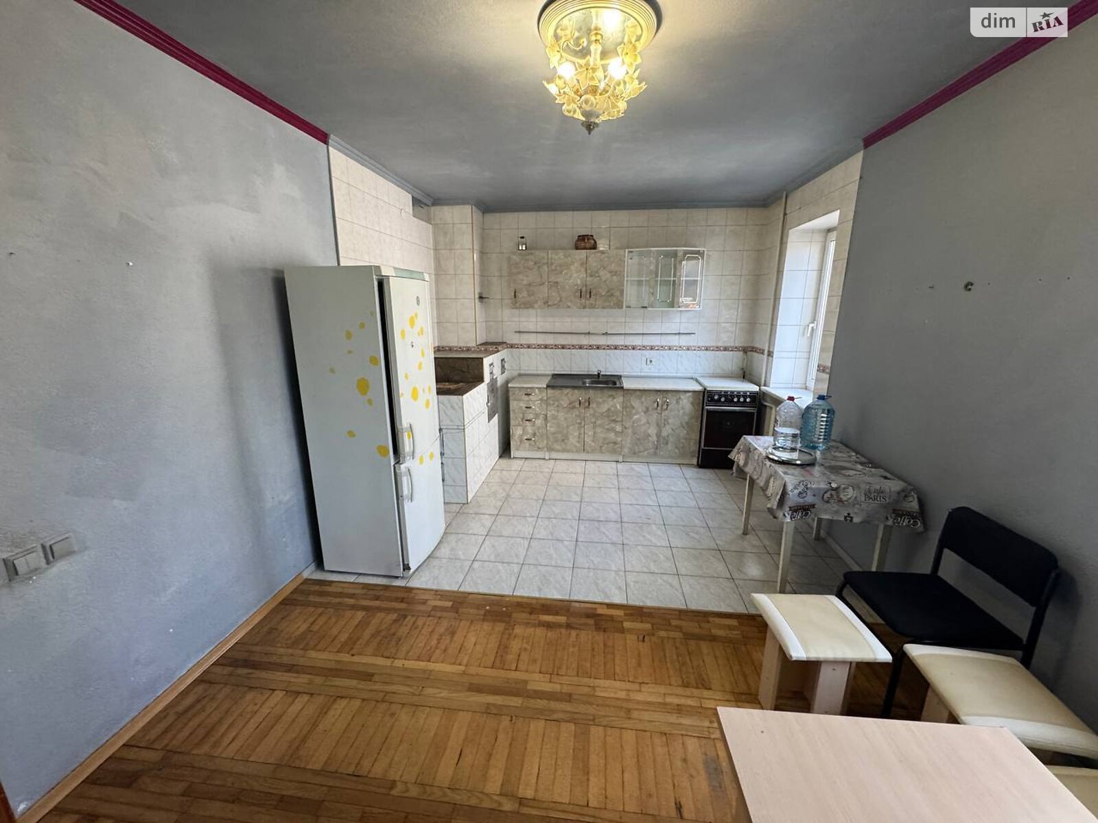 триповерховий будинок з балконом, 310 кв. м, цегла. Здається помісячно в Києві, в районі undefined фото 1 трипроверховий будинок з балконом, 310 кв. м, цегла. Здається помісячно в Києві, в районі undefined фото 1