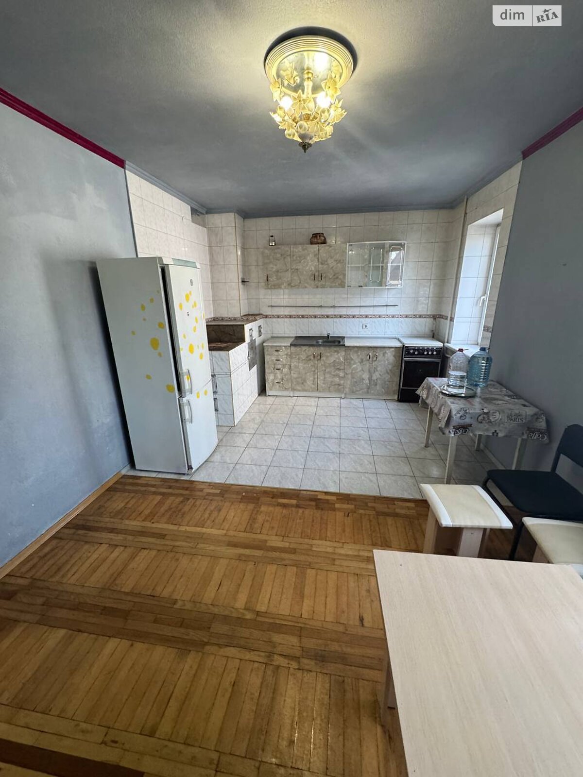 триповерховий будинок з балконом, 310 кв. м, цегла. Здається помісячно в Києві, в районі undefined фото 1 трипроверховий будинок з балконом, 310 кв. м, цегла. Здається помісячно в Києві, в районі undefined фото 1