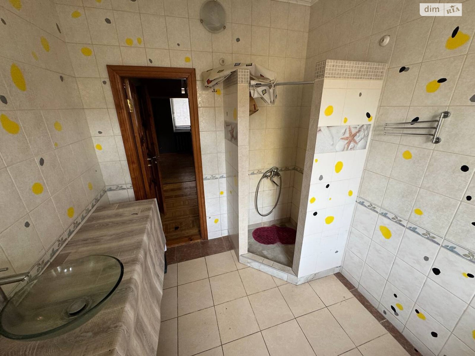 триповерховий будинок з балконом, 310 кв. м, цегла. Здається помісячно в Києві, в районі undefined фото 1 трипроверховий будинок з балконом, 310 кв. м, цегла. Здається помісячно в Києві, в районі undefined фото 1