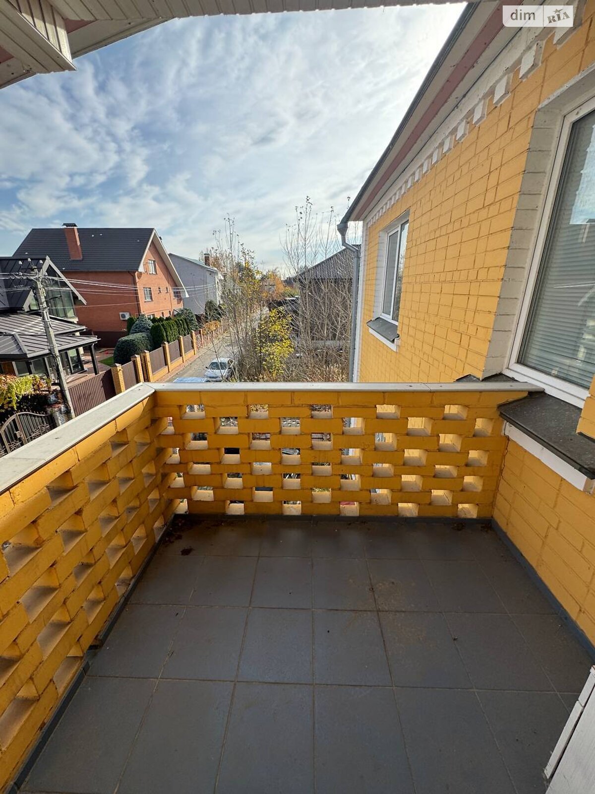 триповерховий будинок з балконом, 310 кв. м, цегла. Здається помісячно в Києві, в районі undefined фото 1 трипроверховий будинок з балконом, 310 кв. м, цегла. Здається помісячно в Києві, в районі undefined фото 1