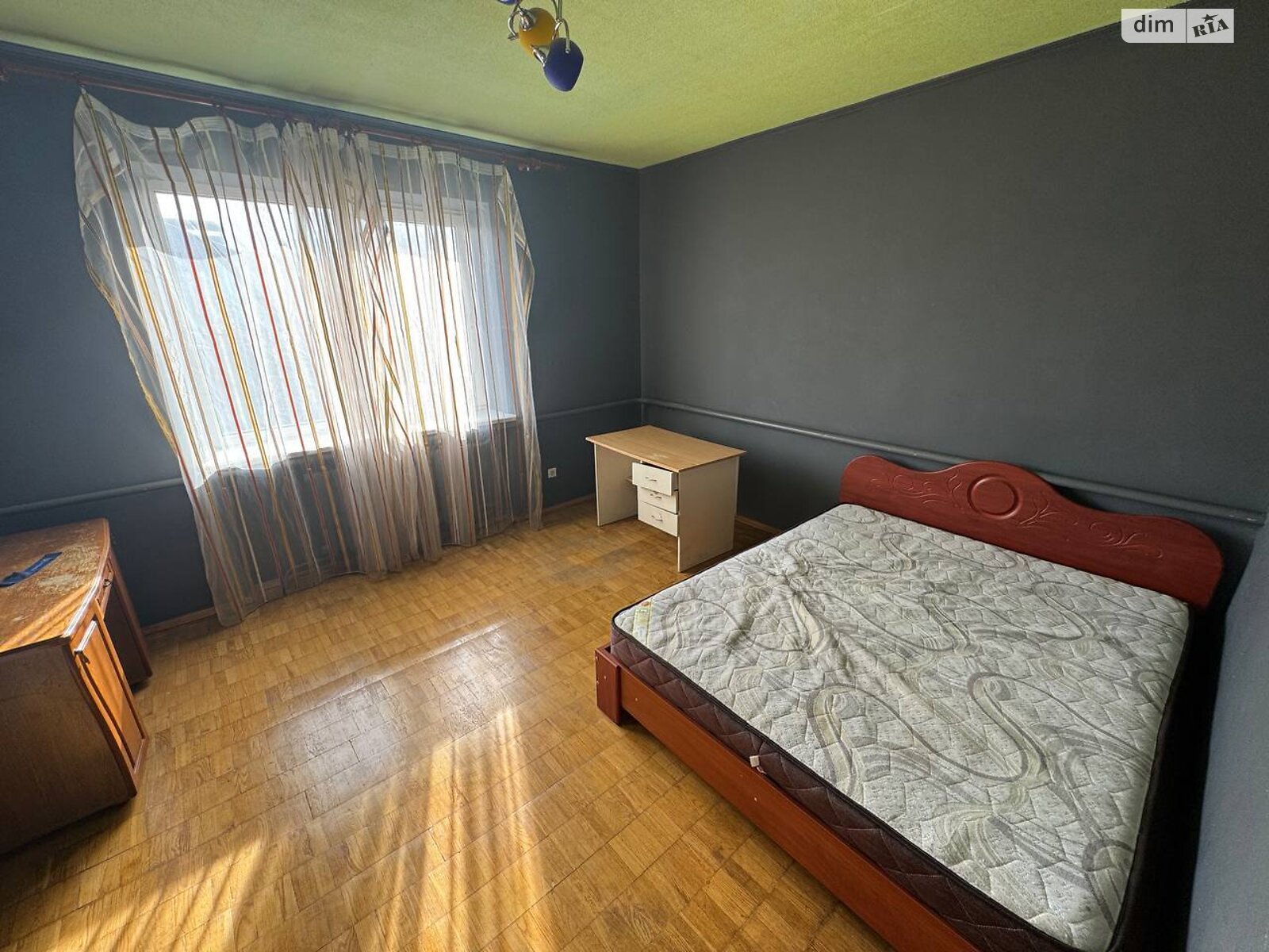 триповерховий будинок з балконом, 310 кв. м, цегла. Здається помісячно в Києві, в районі undefined фото 1 трипроверховий будинок з балконом, 310 кв. м, цегла. Здається помісячно в Києві, в районі undefined фото 1