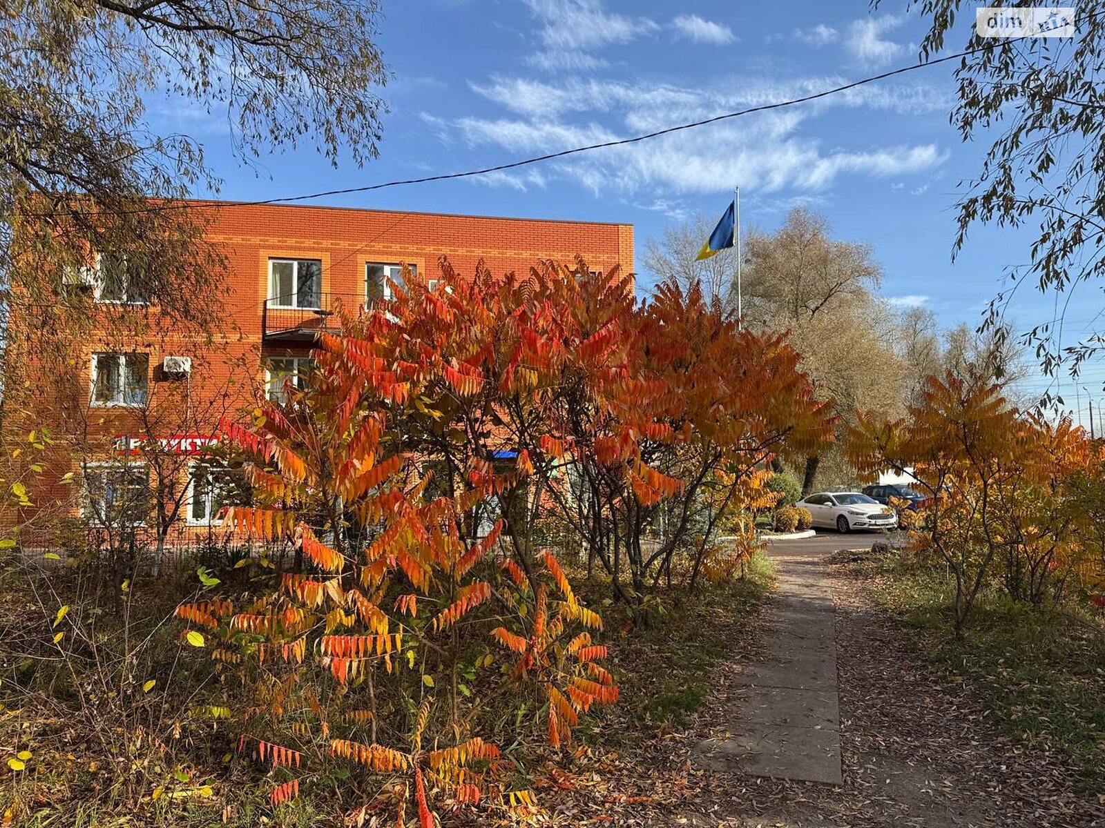триповерховий будинок з балконом, 310 кв. м, цегла. Здається помісячно в Києві, в районі undefined фото 1 трипроверховий будинок з балконом, 310 кв. м, цегла. Здається помісячно в Києві, в районі undefined фото 1