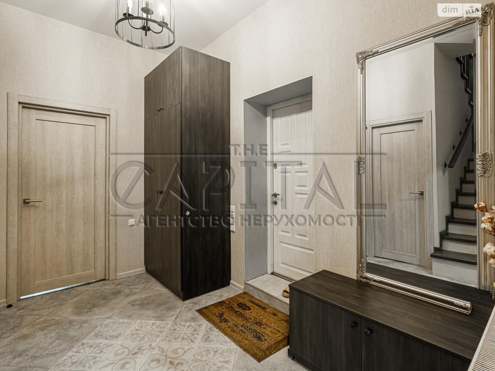 двухэтажный дом, 125 кв. м, кирпич. Сдается помесячно в Киеве, в районе Оболонский фото 1 двухэтажный дом, 125 кв. м, кирпич. Сдается помесячно в Киеве, в районе Оболонский фото 1