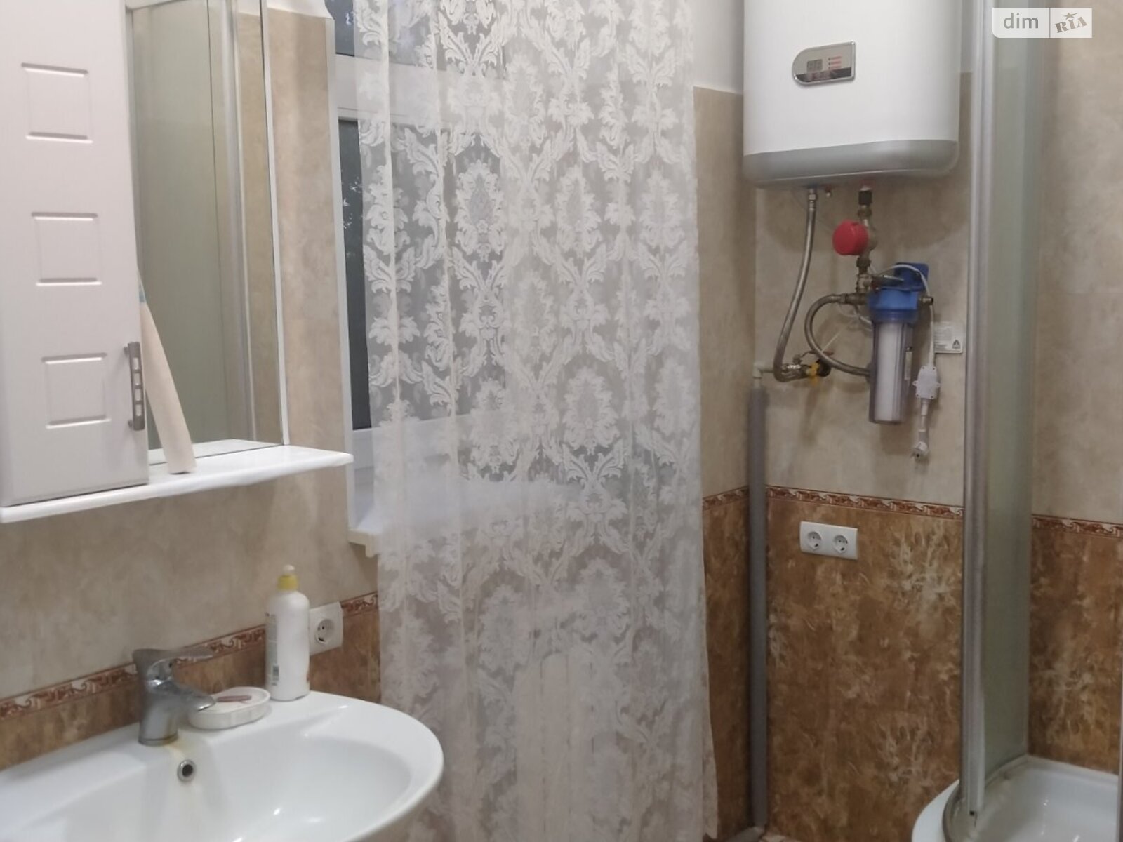 триповерховий будинок, 35 кв. м, цегла. Здається помісячно в Києві, в районі Оболонський фото 1 трипроверховий будинок, 35 кв. м, цегла. Здається помісячно в Києві, в районі Оболонський фото 1