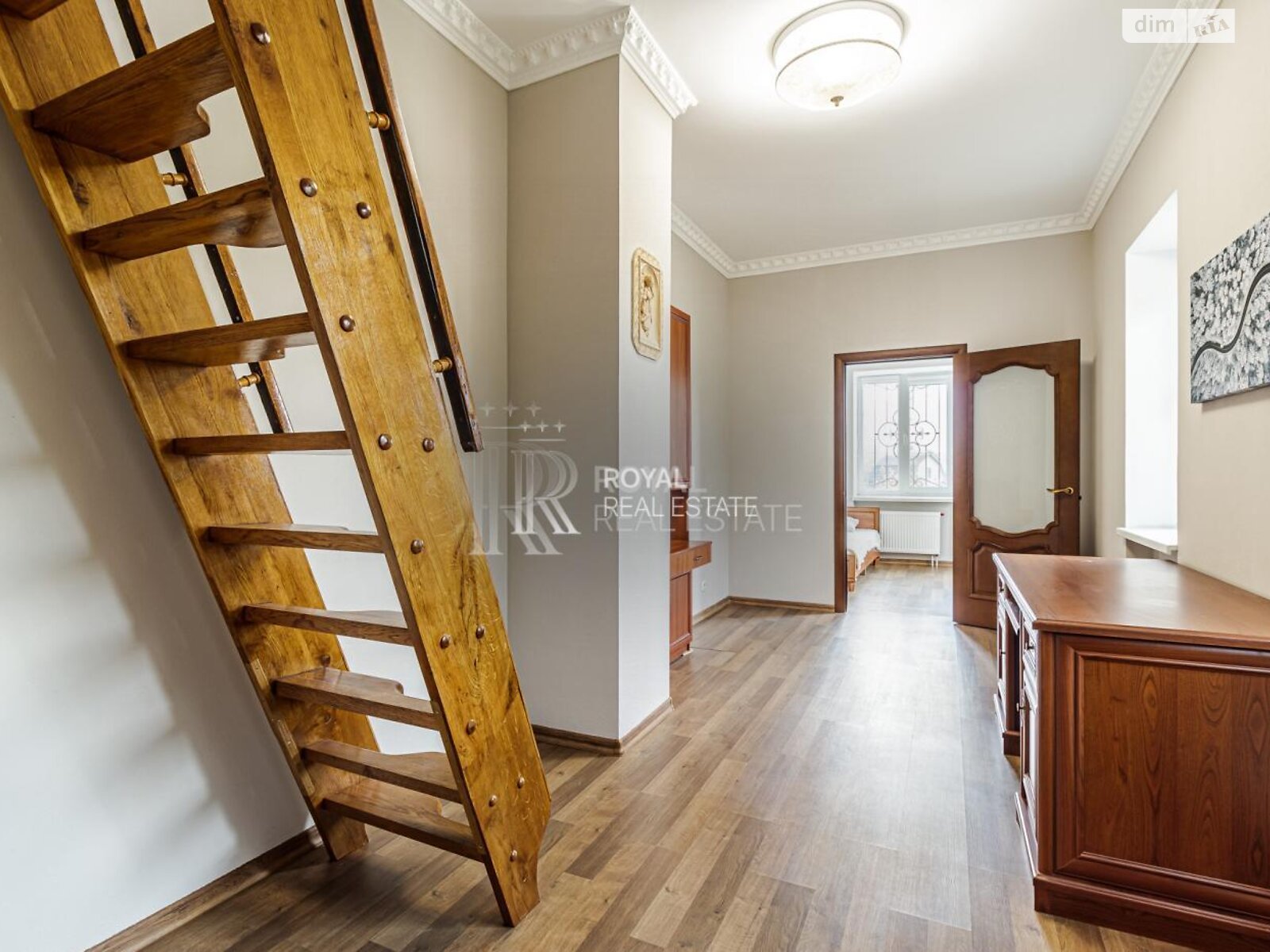 двухэтажный дом, 300 кв. м, кирпич. Сдается помесячно в Киеве, в районе Оболонский фото 1 двухэтажный дом, 300 кв. м, кирпич. Сдается помесячно в Киеве, в районе Оболонский фото 1