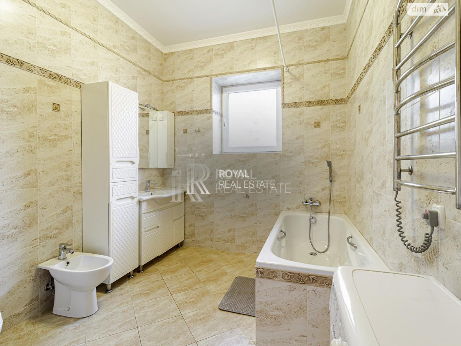 двухэтажный дом, 300 кв. м, кирпич. Сдается помесячно в Киеве, в районе Оболонский фото 1 двухэтажный дом, 300 кв. м, кирпич. Сдается помесячно в Киеве, в районе Оболонский фото 1