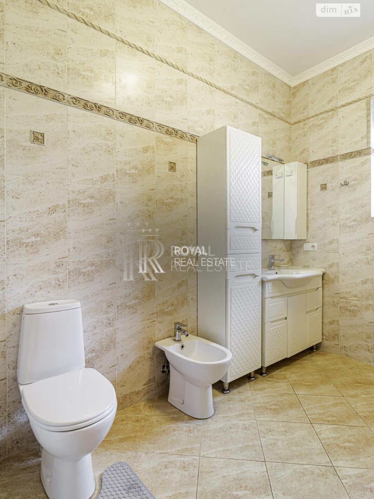 двухэтажный дом, 300 кв. м, кирпич. Сдается помесячно в Киеве, в районе Оболонский фото 1 двухэтажный дом, 300 кв. м, кирпич. Сдается помесячно в Киеве, в районе Оболонский фото 1