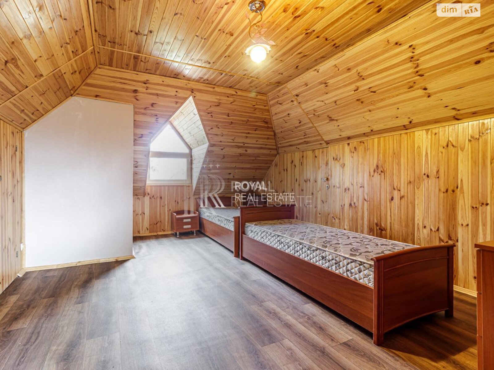 двухэтажный дом, 300 кв. м, кирпич. Сдается помесячно в Киеве, в районе Оболонский фото 1 двухэтажный дом, 300 кв. м, кирпич. Сдается помесячно в Киеве, в районе Оболонский фото 1