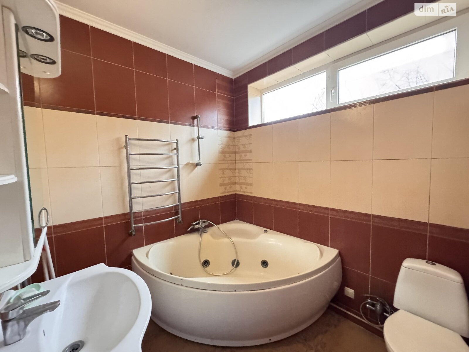 трипроверховий будинок з балконом, 267 кв. м, газобетон. Здається помісячно в Києві, в районі Нижні сади фото 1