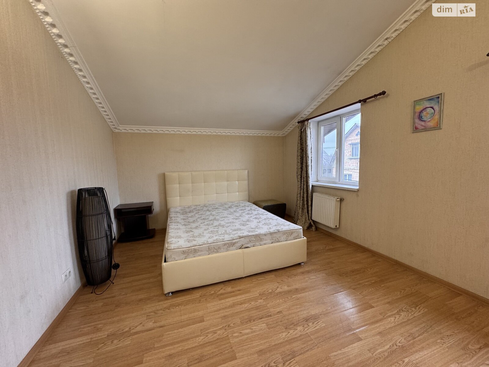 трипроверховий будинок з балконом, 267 кв. м, газобетон. Здається помісячно в Києві, в районі Нижні сади фото 1