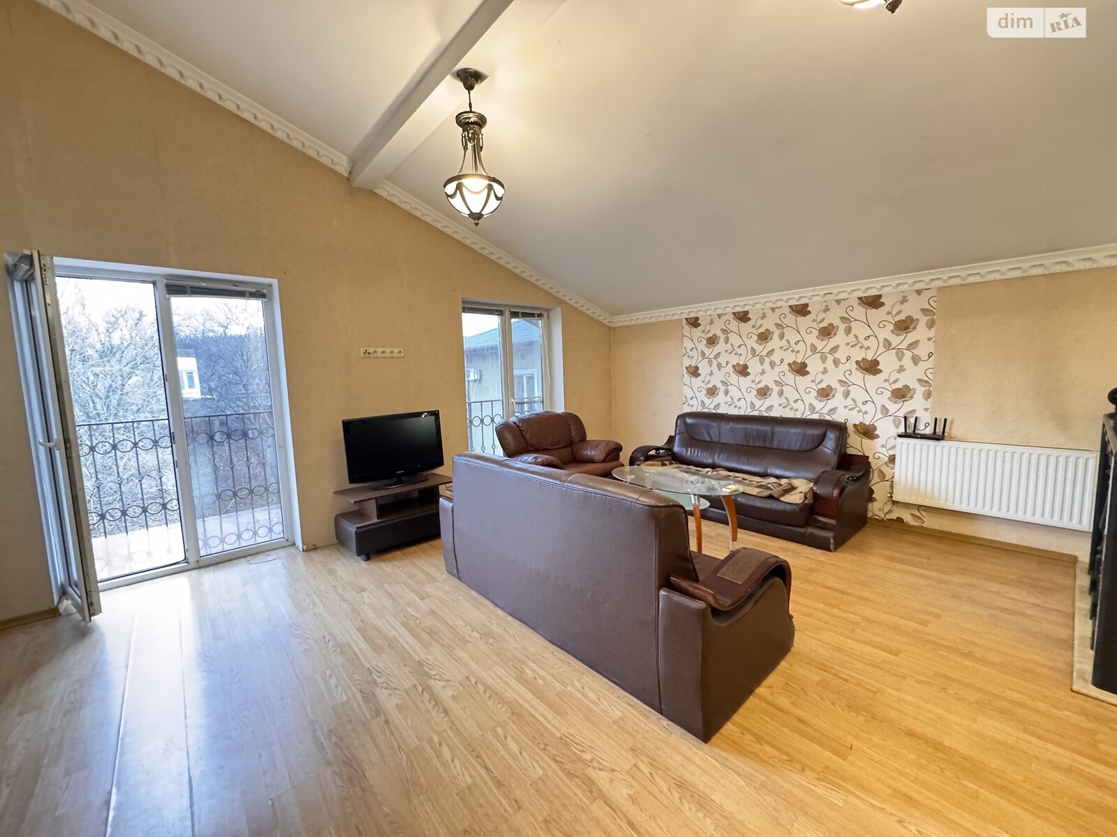 трипроверховий будинок з балконом, 267 кв. м, газобетон. Здається помісячно в Києві, в районі Нижні сади фото 1