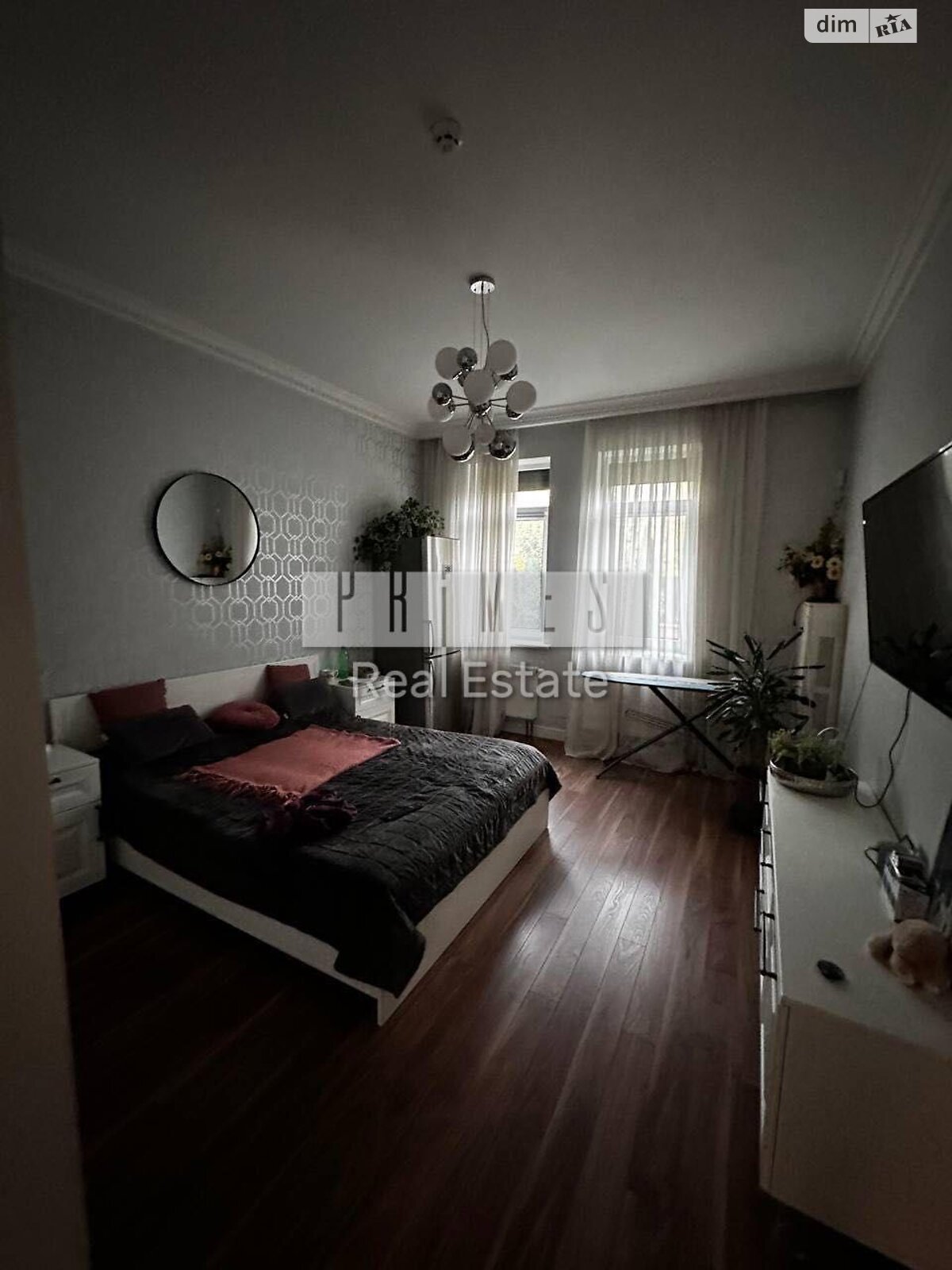 трехэтажный дом, 320 кв. м, кирпич. Сдается помесячно в Киеве, в районе Оболонский фото 1 трехэтажный дом, 320 кв. м, кирпич. Сдается помесячно в Киеве, в районе Оболонский фото 1