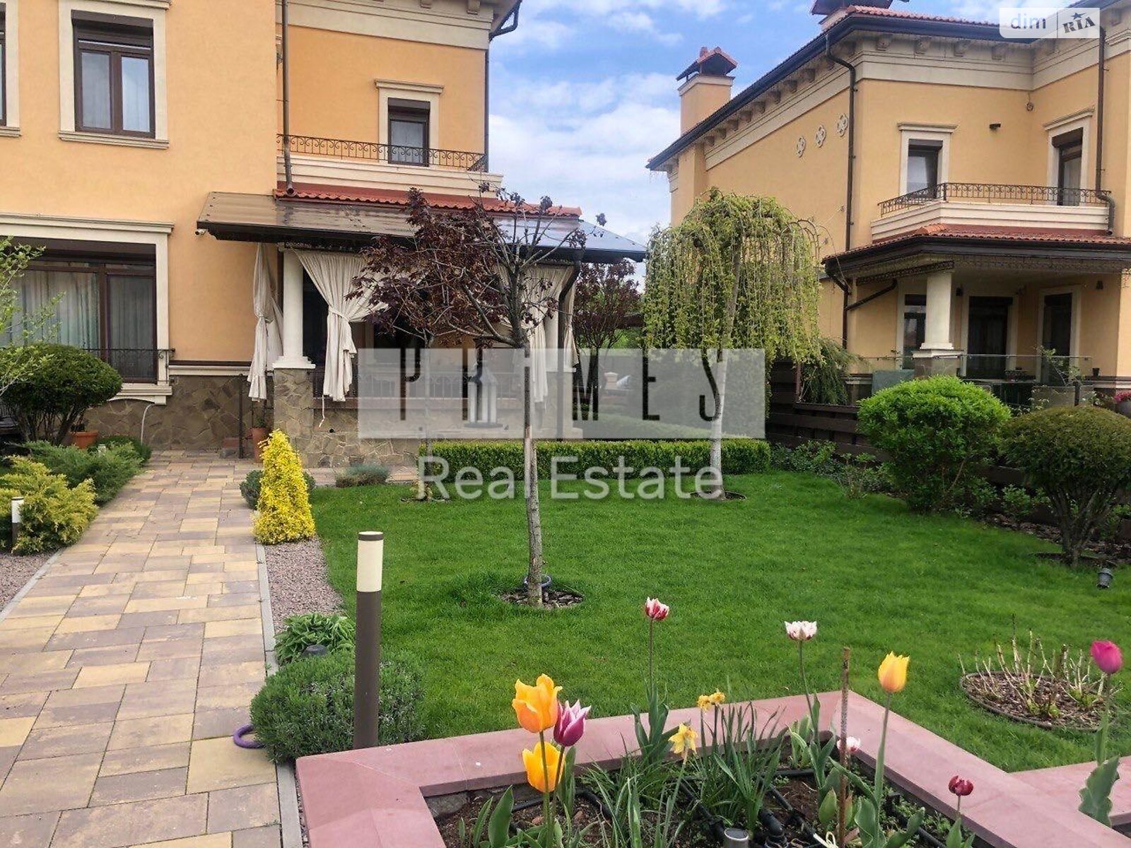 трехэтажный дом, 320 кв. м, кирпич. Сдается помесячно в Киеве, в районе Оболонский фото 1 трехэтажный дом, 320 кв. м, кирпич. Сдается помесячно в Киеве, в районе Оболонский фото 1