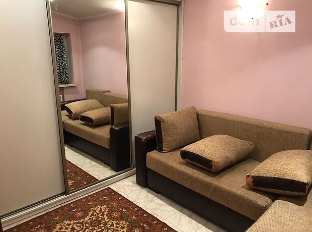 двухэтажный дом с камином, 110 кв. м, кирпич. Сдается помесячно в Киеве, в районе Оболонский фото 1 двухэтажный дом с камином, 110 кв. м, кирпич. Сдается помесячно в Киеве, в районе Оболонский фото 1