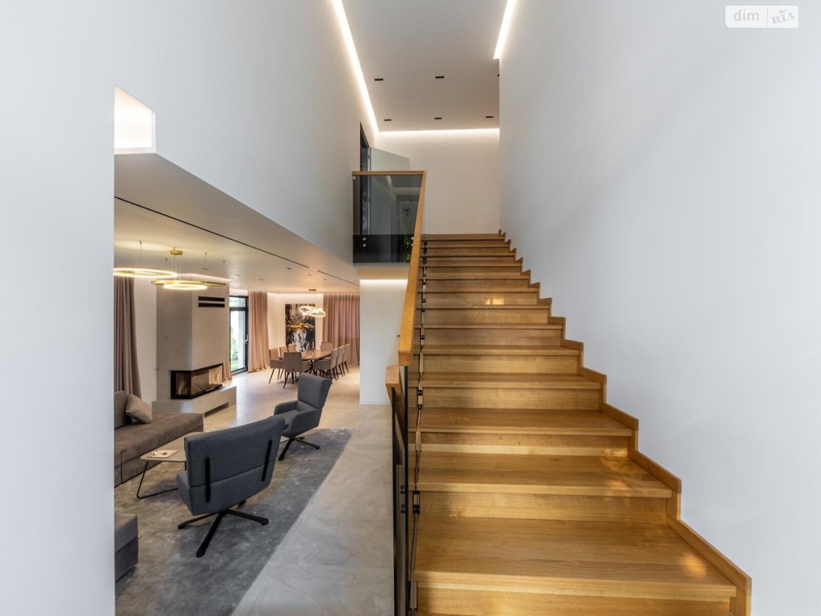 двоповерховий будинок, 302 кв. м, цегла. Здається помісячно в Києві фото 1 двоповерховий будинок, 302 кв. м, цегла. Здається помісячно в Києві фото 1