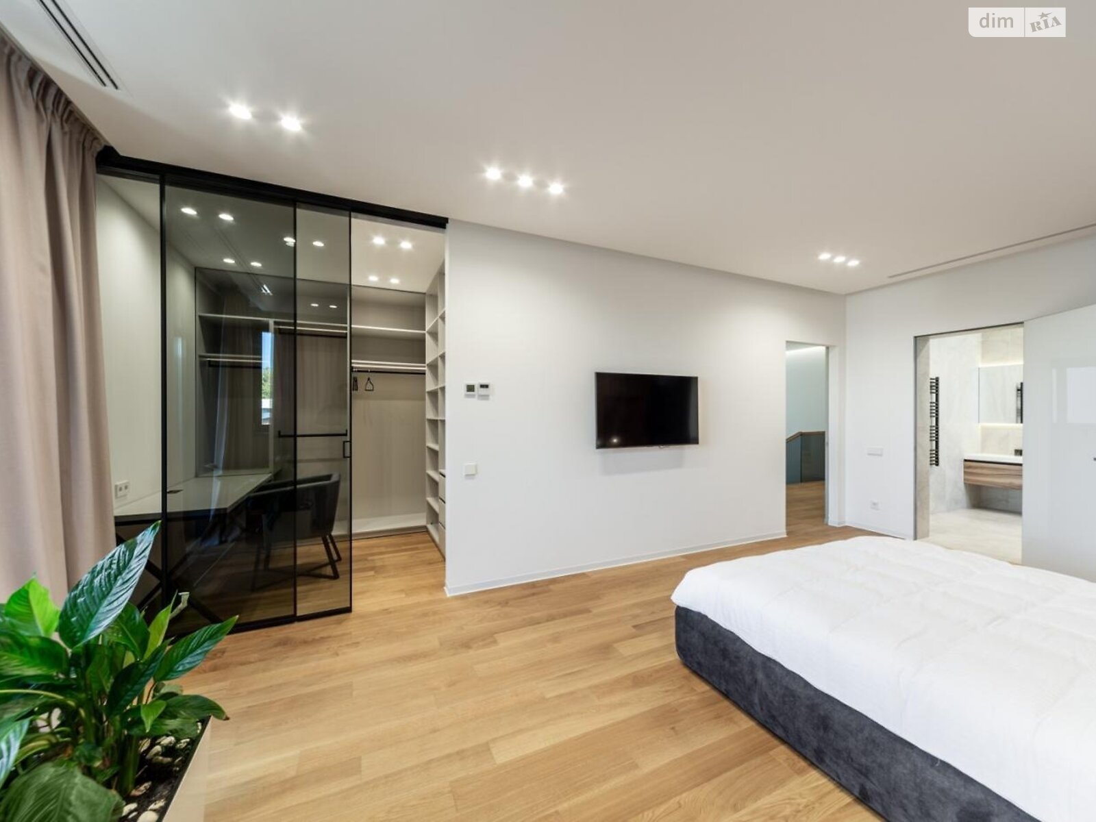 двоповерховий будинок, 302 кв. м, цегла. Здається помісячно в Києві фото 1 двоповерховий будинок, 302 кв. м, цегла. Здається помісячно в Києві фото 1