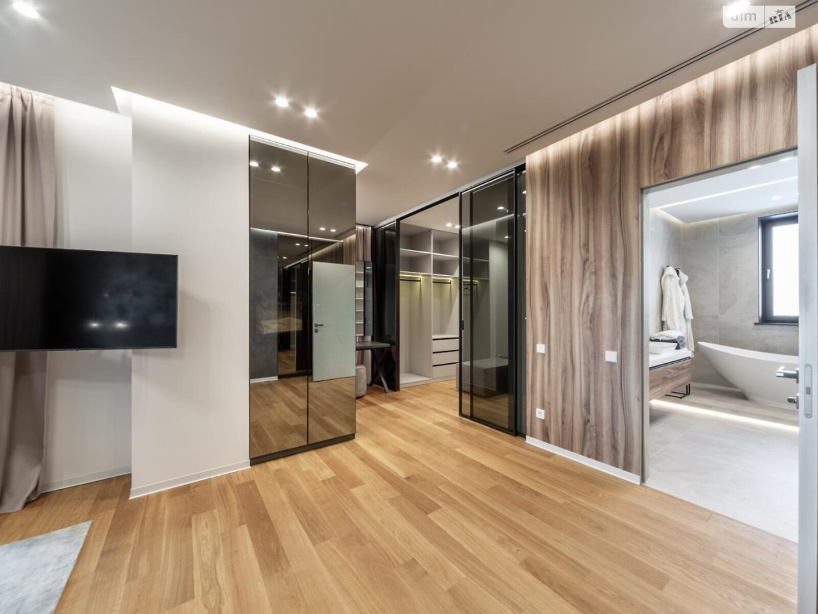 двоповерховий будинок, 302 кв. м, цегла. Здається помісячно в Києві фото 1 двоповерховий будинок, 302 кв. м, цегла. Здається помісячно в Києві фото 1