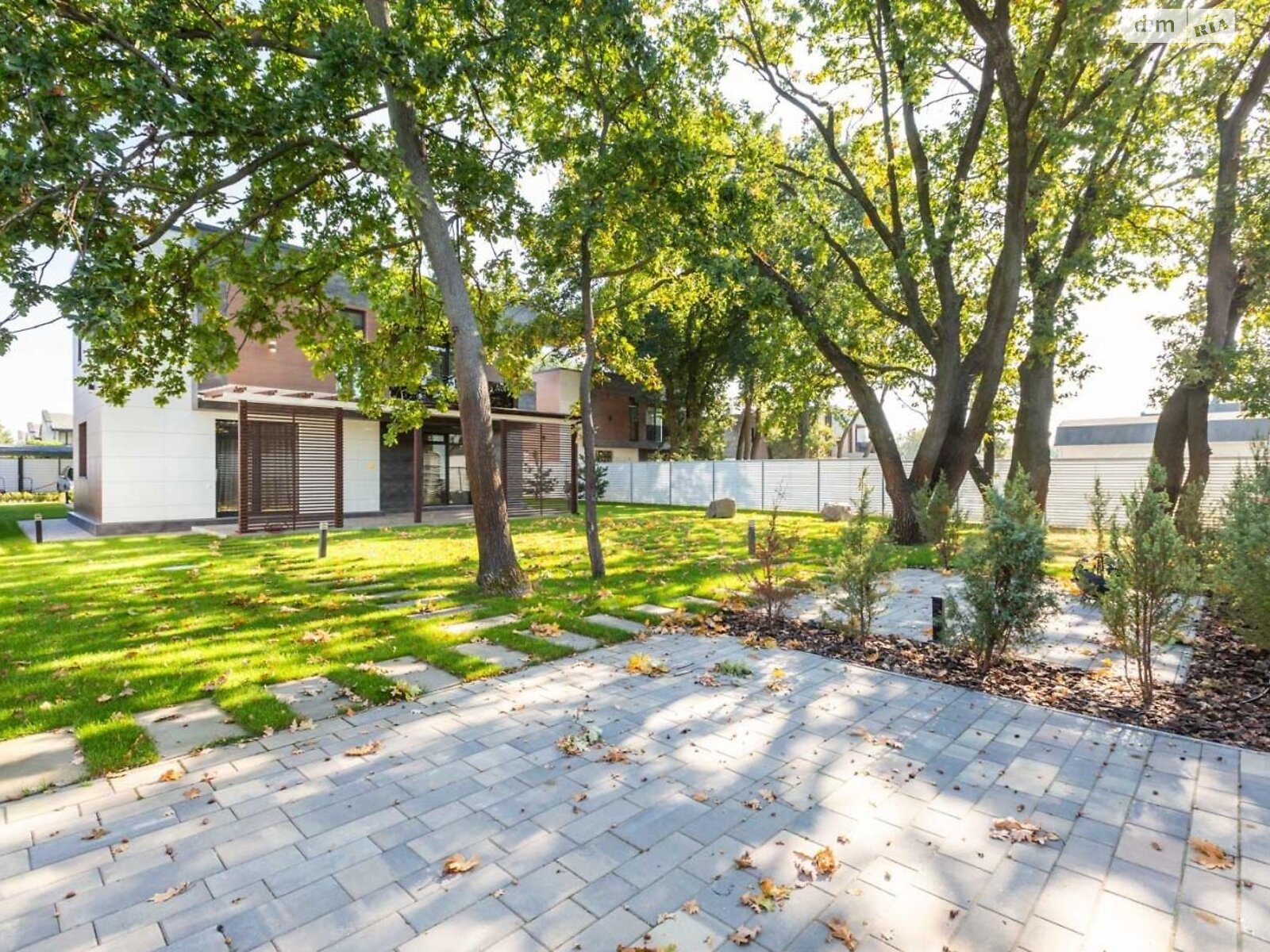 двоповерховий будинок, 302 кв. м, цегла. Здається помісячно в Києві фото 1 двоповерховий будинок, 302 кв. м, цегла. Здається помісячно в Києві фото 1