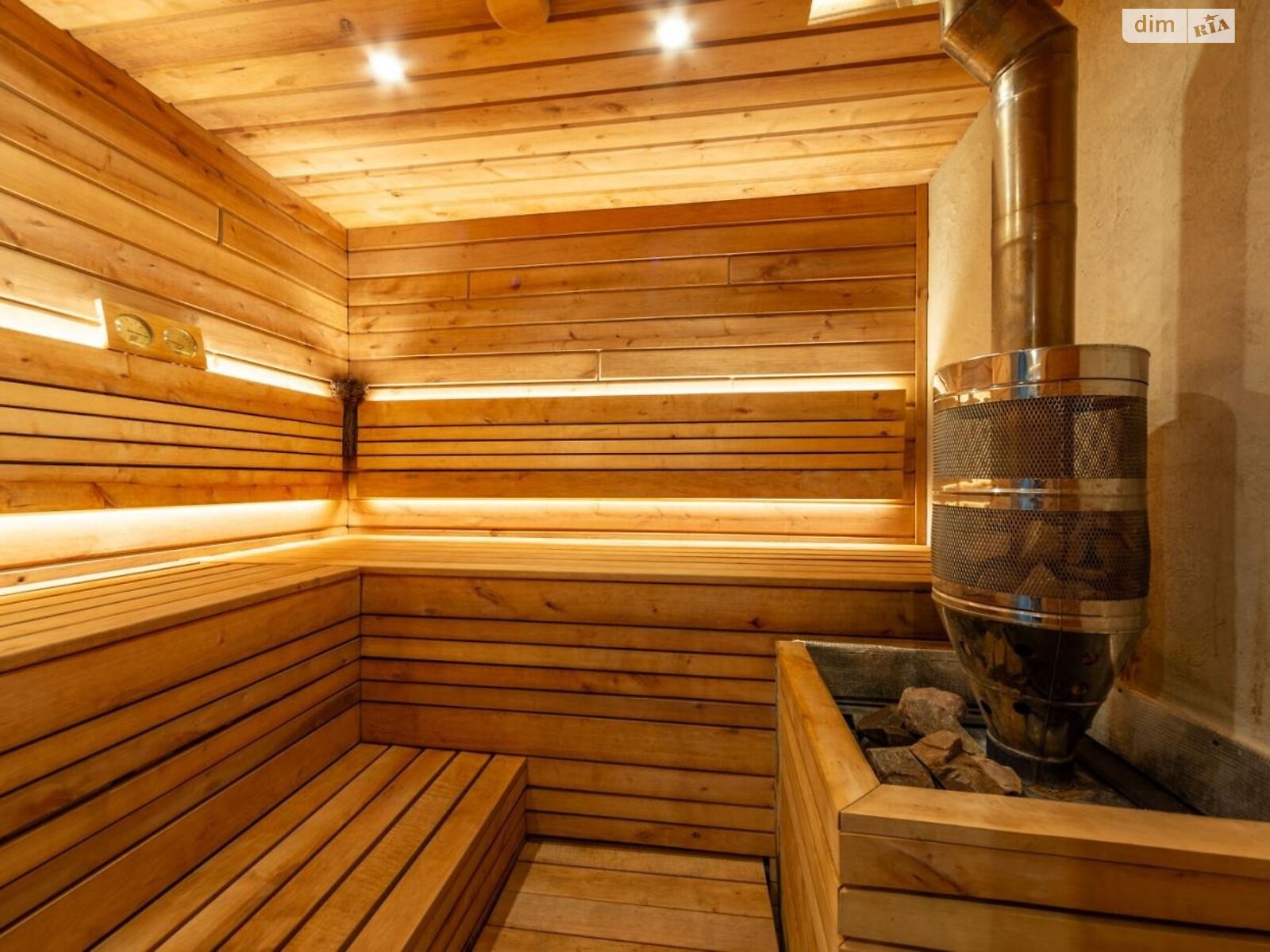 двоповерховий будинок, 302 кв. м, цегла. Здається помісячно в Києві фото 1 двоповерховий будинок, 302 кв. м, цегла. Здається помісячно в Києві фото 1