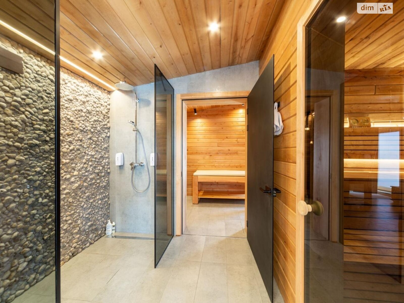 двоповерховий будинок, 302 кв. м, цегла. Здається помісячно в Києві фото 1 двоповерховий будинок, 302 кв. м, цегла. Здається помісячно в Києві фото 1