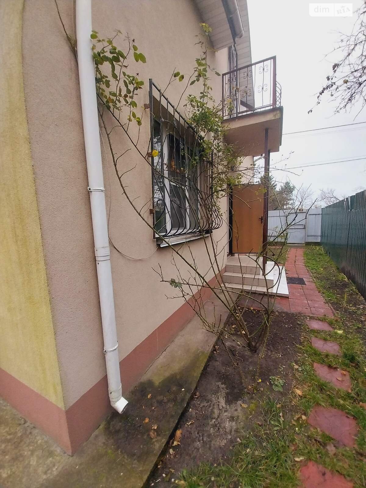 двоповерховий будинок з балконом, 130 кв. м, кирпич. Здається помісячно в Києві, в районі Осокорки фото 1 двопроверховий будинок з балконом, 130 кв. м, кирпич. Здається помісячно в Києві, в районі Осокорки фото 1