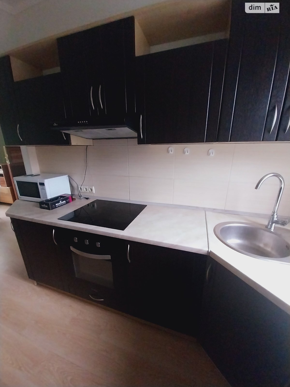 двоповерховий будинок з балконом, 130 кв. м, кирпич. Здається помісячно в Києві, в районі Осокорки фото 1 двопроверховий будинок з балконом, 130 кв. м, кирпич. Здається помісячно в Києві, в районі Осокорки фото 1