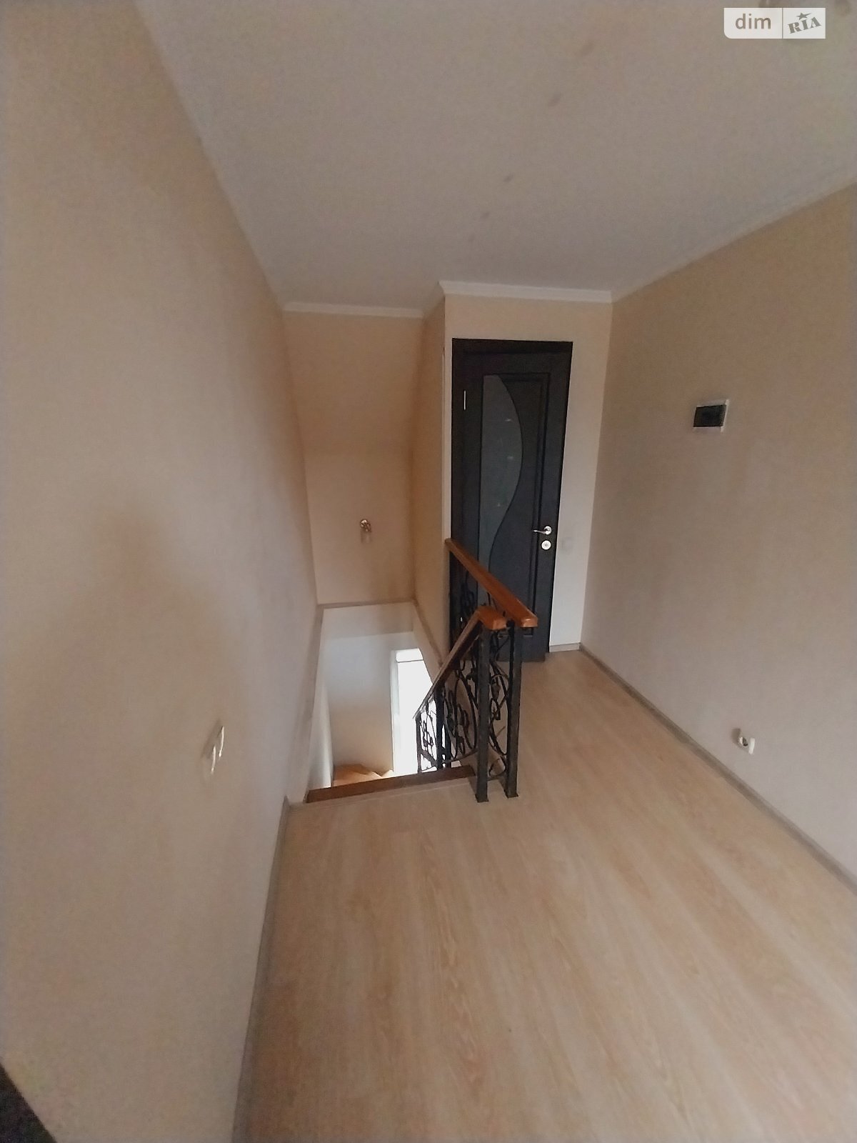 двоповерховий будинок з балконом, 130 кв. м, кирпич. Здається помісячно в Києві, в районі Осокорки фото 1 двопроверховий будинок з балконом, 130 кв. м, кирпич. Здається помісячно в Києві, в районі Осокорки фото 1