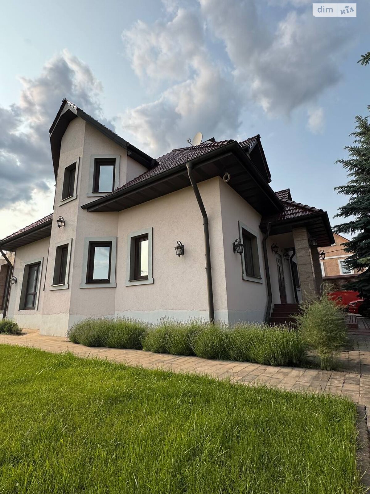 двоповерховий будинок з гаражем, 372 кв. м, цегла. Здається помісячно в Києві, в районі Осокорки фото 1 двопроверховий будинок з гаражем, 372 кв. м, цегла. Здається помісячно в Києві, в районі Осокорки фото 1